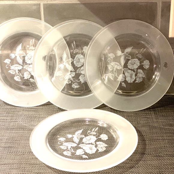 Avon Hummingbird Crystal 8” Dessert plates. - Picture 3 of 6